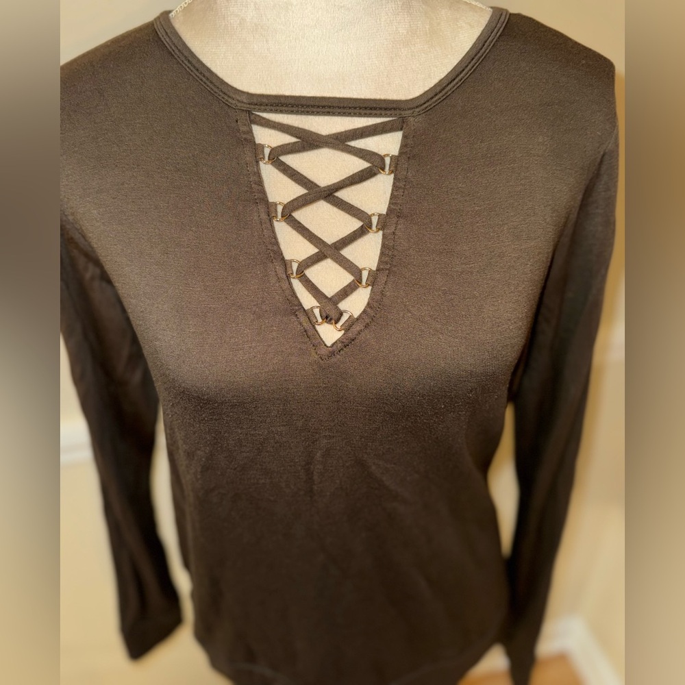 Peyton Jensen Olive Green Lace-Up V-neck Long Sleeve Knit Top Women’s Size S